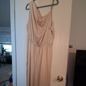 Elegant Cream Sleeveless Jumpsuit